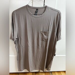 Vuori Linear Tech Tee Fog Grey Large NWT